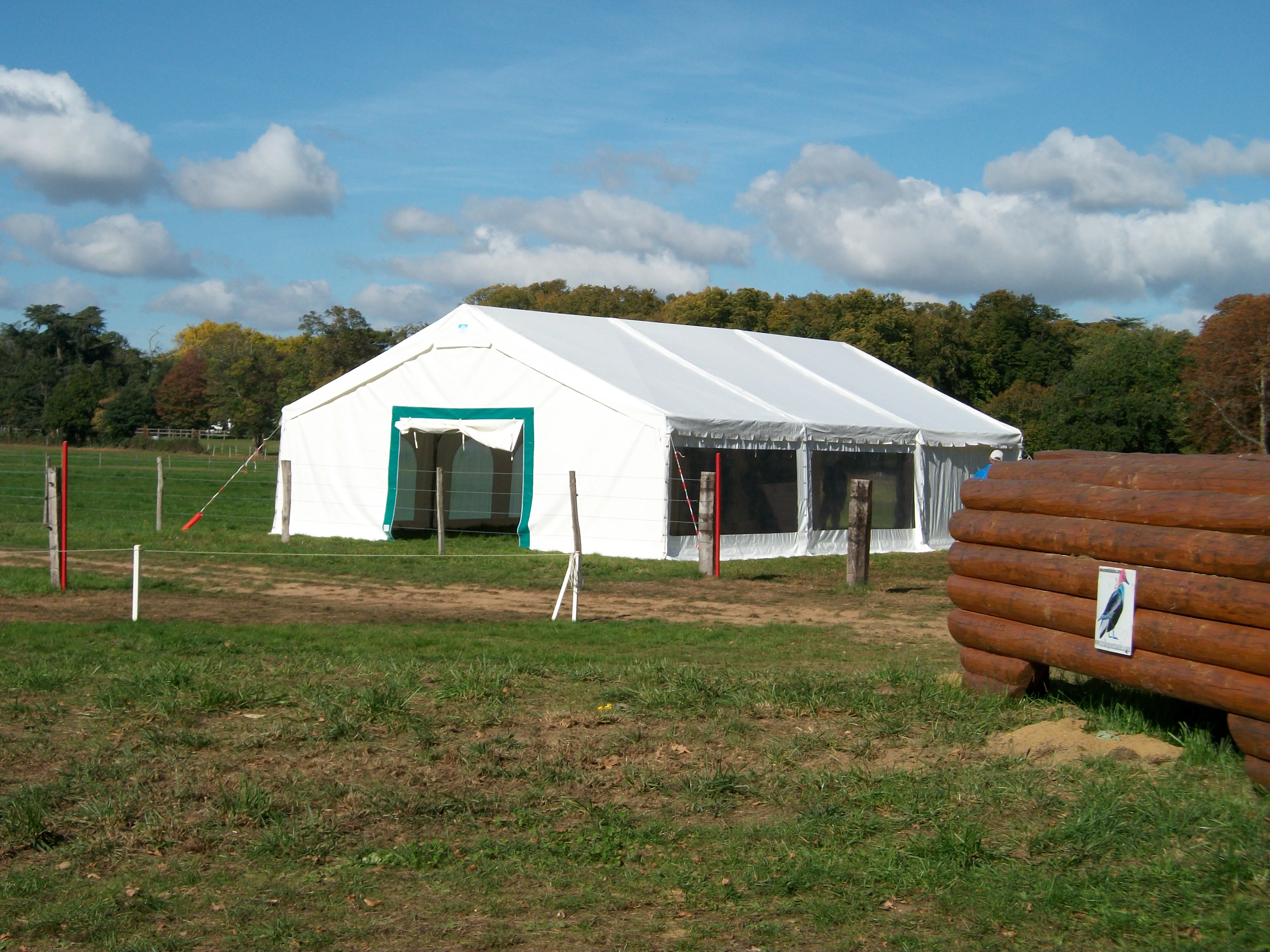 Tente de réception – 8×12 m