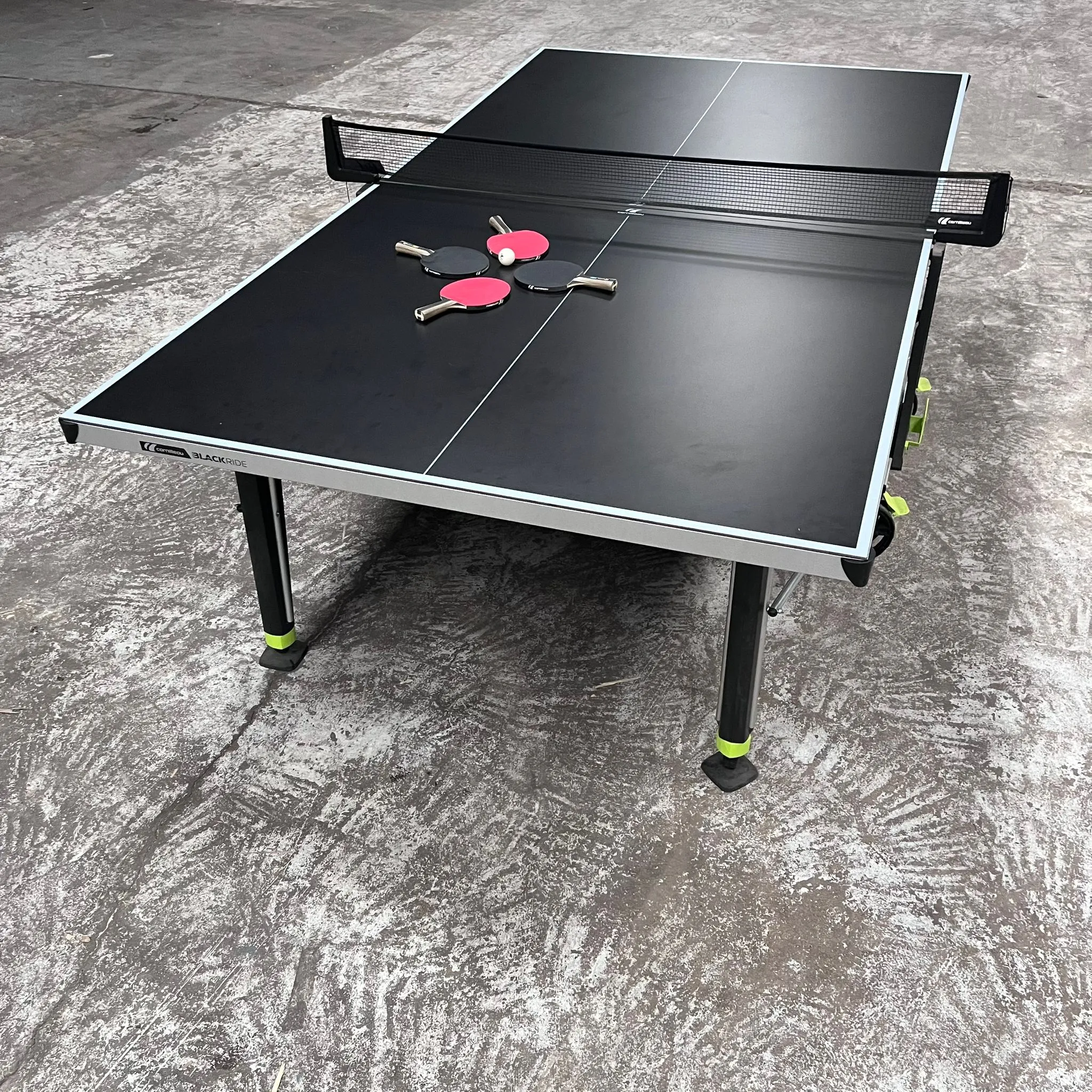 Table de tennis de table